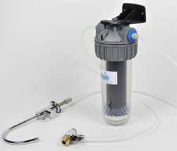filtration et vitalisation sous évier avec robinet col de cygne