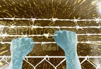 Mains prisonnières sur des barbelés avec en fond les mots réel et vérité